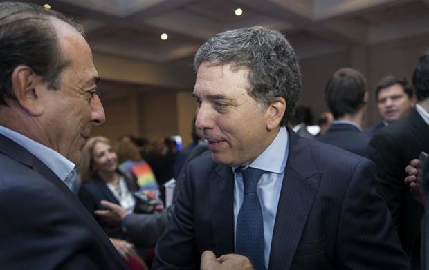 Dujovne, ayer, durante un intervalo del Foro