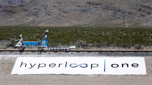 Una vista de la pista de pruebas de la empresa Hyperloop One en Nevada, Estados Unidos
