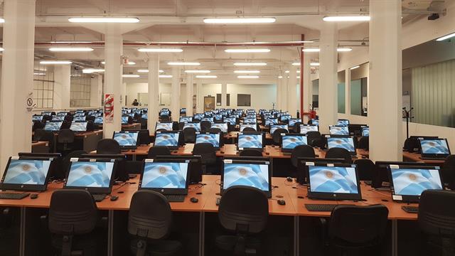 Una de las salas del Correo Argentino donde se procesará la información que llega vía telegrama