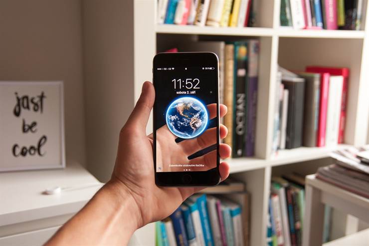 Varios estudios analizan el impacto de la producción de smartphones en el medio class=