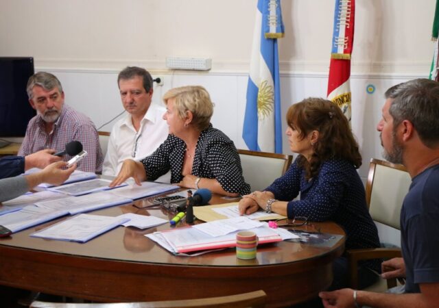 Clérici presentó proyecto de presas retardadoras de cuenca calle Alem
