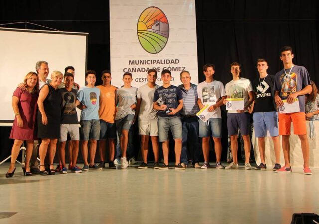 Deportistas fueron distinguidos en el Teatro Cervantes